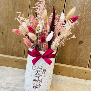 Droogbloemen in vaas